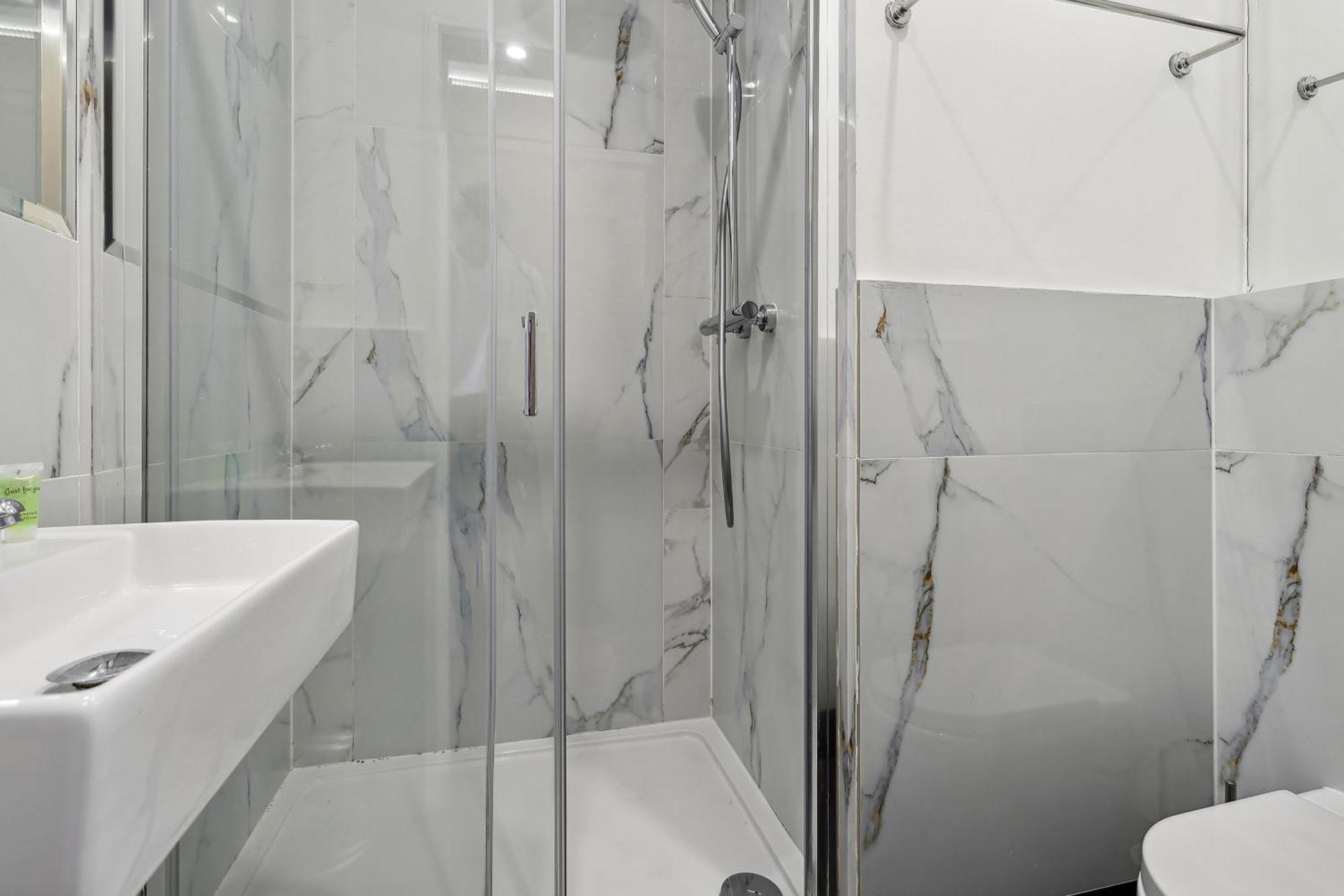 Cosy 1 Bedroom Flat London Bagian luar foto